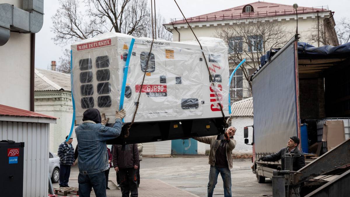 Запорізькі лікарні оснащують генераторами