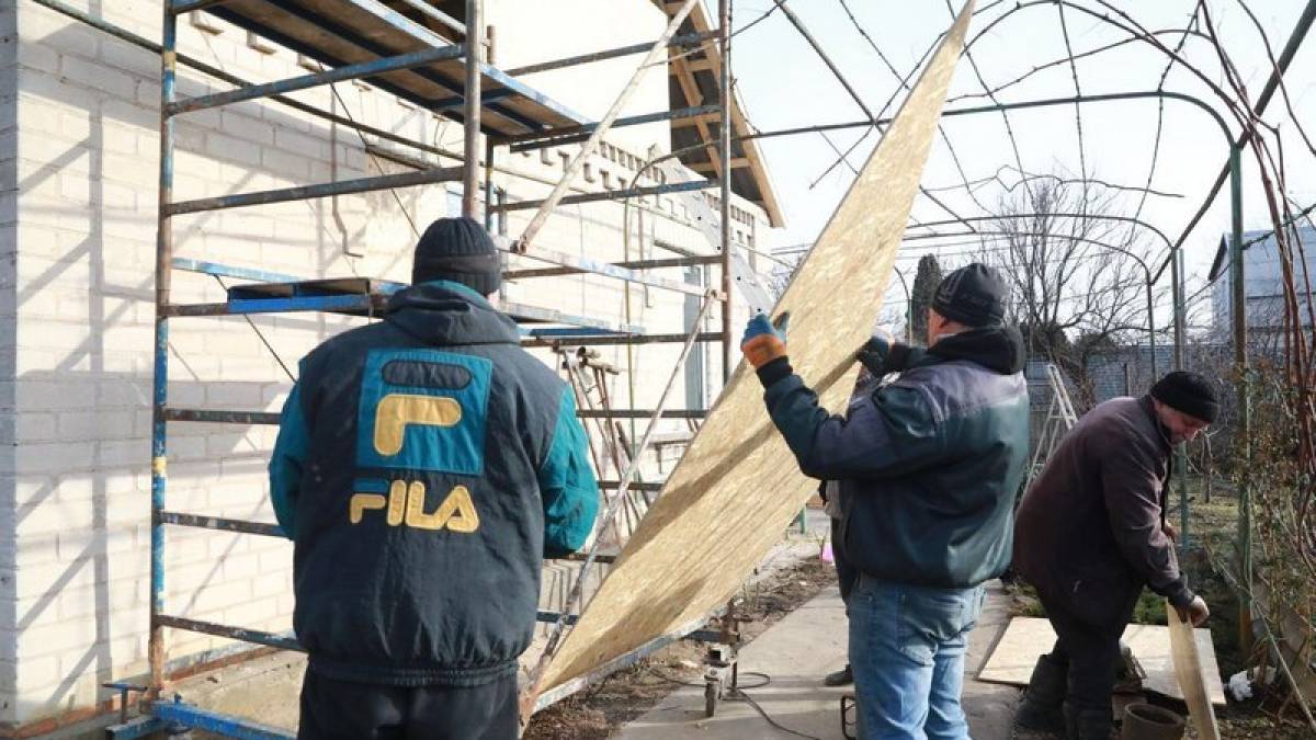 У Кушугумській громаді, що постраждала від ракетного обстрілу, завершуються відновлювальні роботи