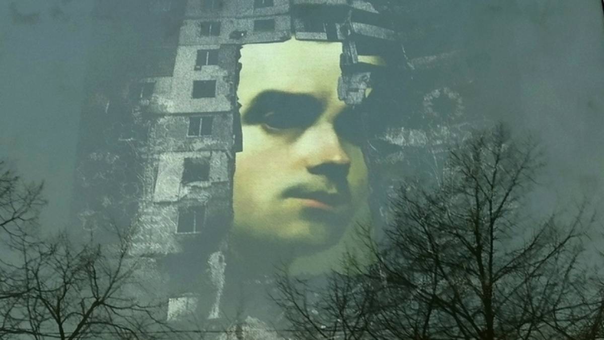 У Запоріжжі пораненому будинку наснилася війна та… Тарас Шевченко (історія з картинками)