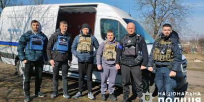 Запорізькі поліцейські та волонтери доставили гуманітарку мешканцям Степногірської громади