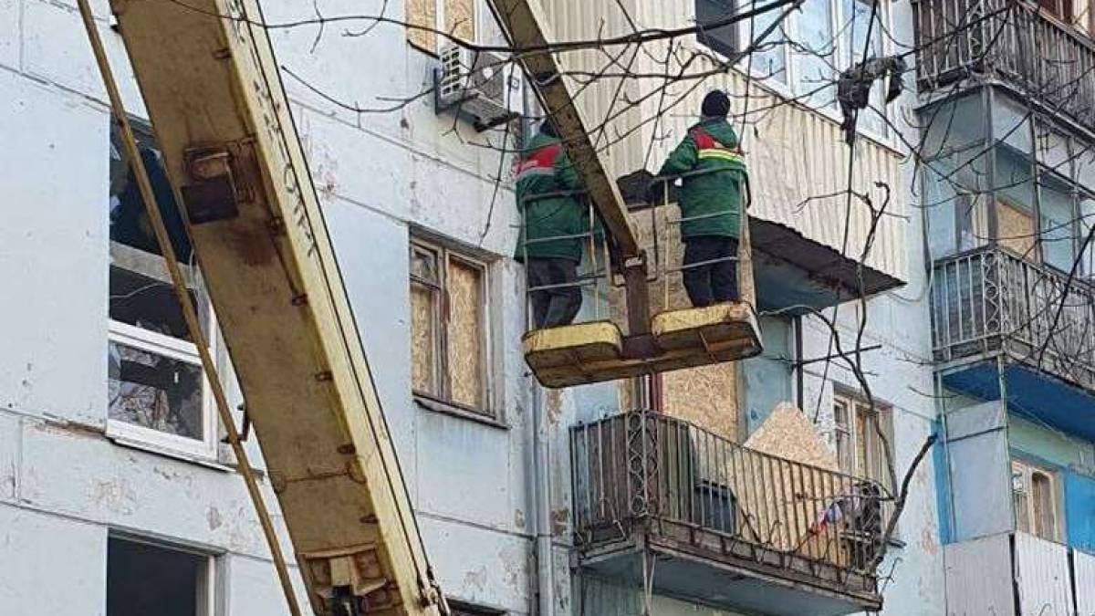 У Запоріжжі семеро людей, які постраждали від нічної ракетної атаки, залишаються у лікарнях