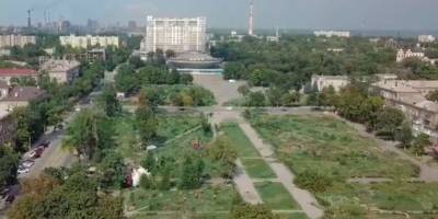В Запорожье депутаты поддержали переименование сквера Яланского в сквер имени Дениса Тарасова