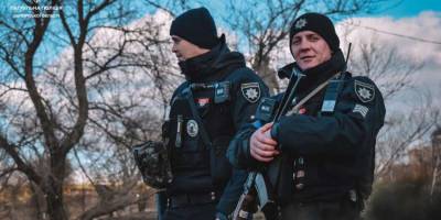 Запорізькі патрульні виявили у водія тютюнові вироби без відповідного маркування (фото)
