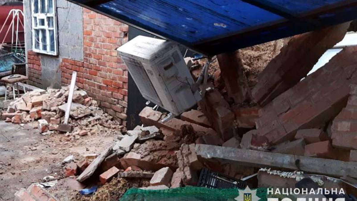У Запорізькій області ворожі війська обстріляли 23 населених пункти – наслідки злочинів задокументувала поліція (фото)