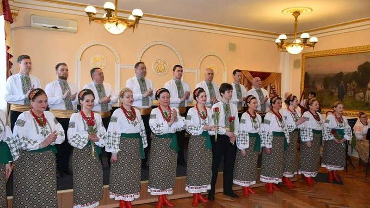У Запоріжжі козацький ансамбль пісні і танцю представив публіці музичну програму «Мій Шевченко»