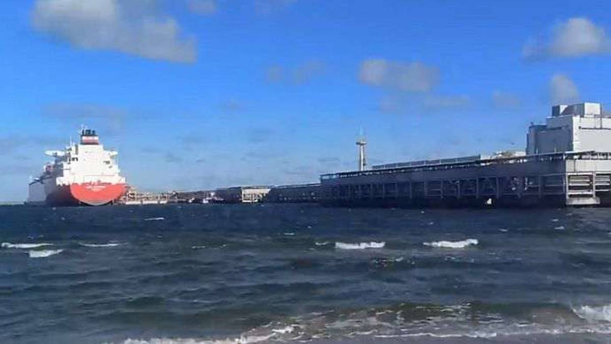 Польща вперше сама доправила собі скраплений газ
