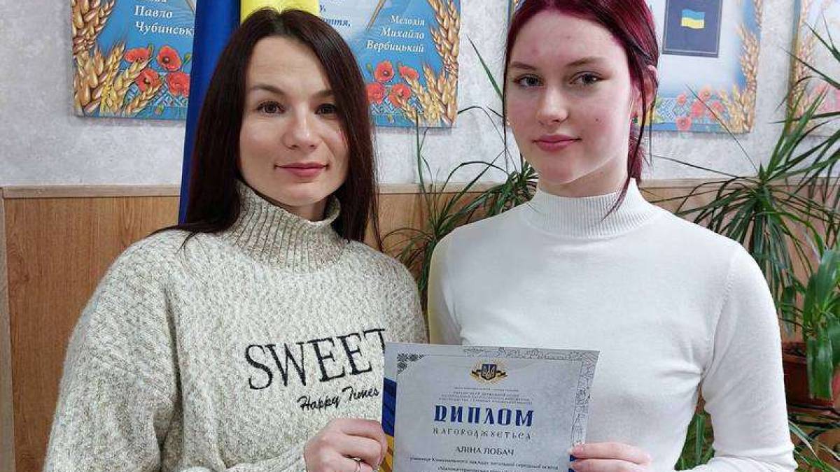 Гімназистка із Запорізької області перемогла на Всеукраїнському конкурсі есе «Війна за Свій шлях»