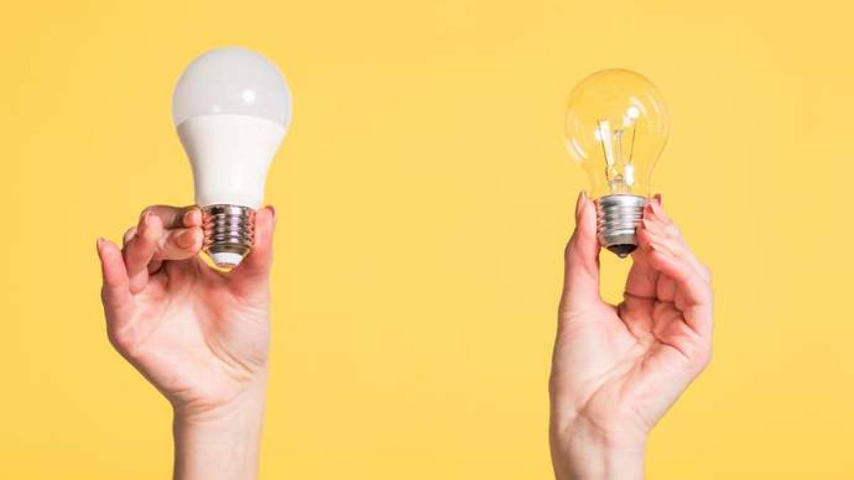 В Запорожье на отделениях Укрпочты появились LED-лампы с большим цоколем