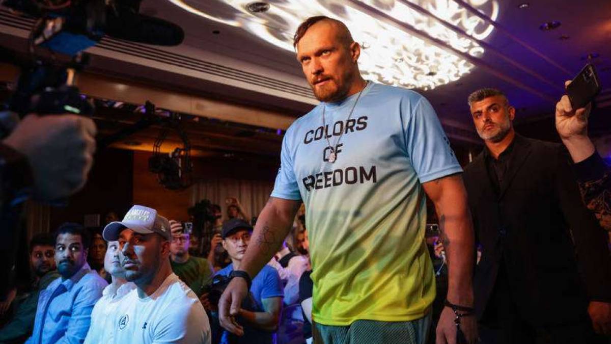 Бою з Ф’юрі не буде? Усик закрив тренувальний табір