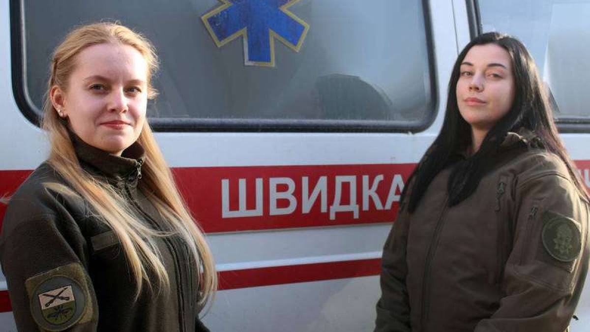 Запоріжців, поранених під час ворожого обстрілу, рятували бойові медикині Нацгвардії