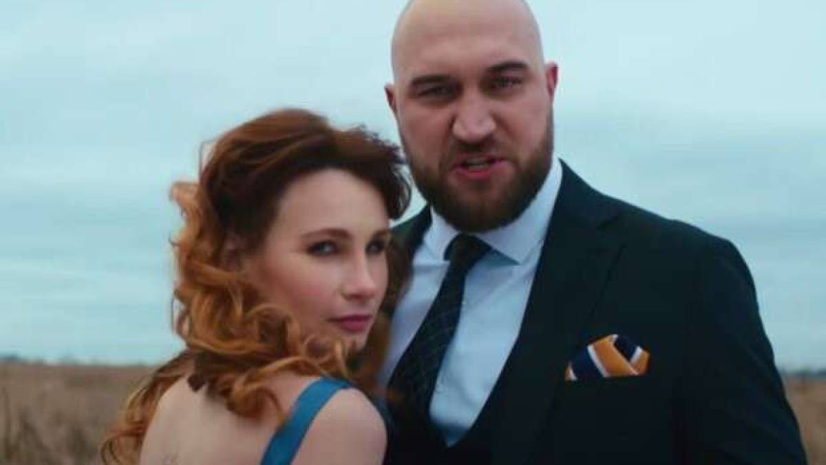 Запорожец Руслан Ханумак завершает музыкальную карьеру после выхода скандального клипа “Дика Дичка”, видео