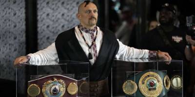 Усик та Ф’юрі повідомили WBA про припинення переговорів. Президент організації назвав потенційного суперника українця