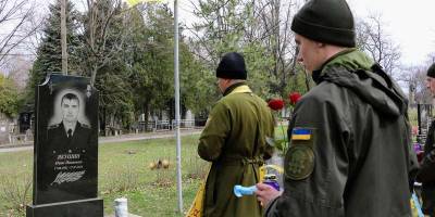 У Запоріжжі гвардійці вшанували пам’ять полеглих побратимів (фото)