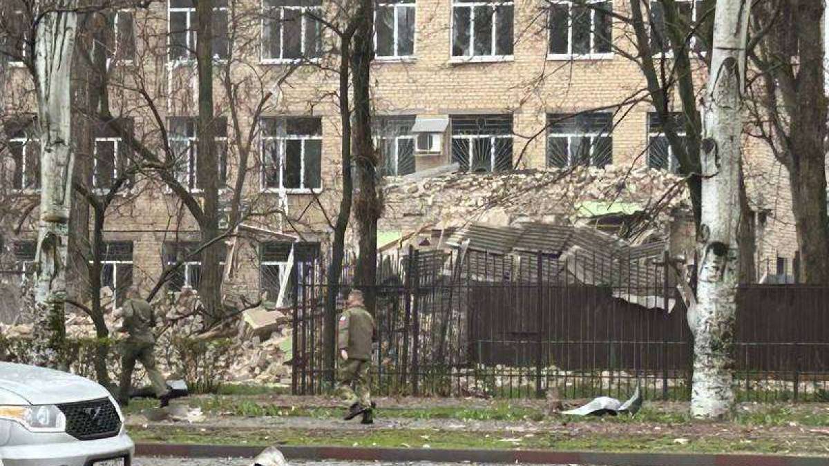 У Мелітополі підірвали будівлю, де розміщуються силовики ворога (фото)