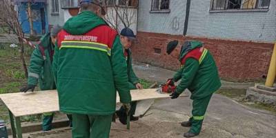 У Запоріжжі тривають роботи на постраждалих від ворожого обстрілу будинках (фото)