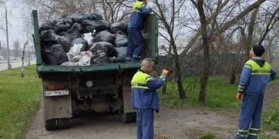 Запорізькі комунальники взяли участь у всеукраїнській екологічній акції