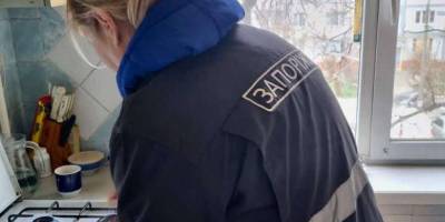 У Запоріжжі відновлюють постачання газу у будинках, які постраждали від останнього ракетного обстрілу