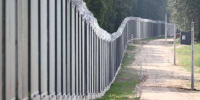 Польща завершила будівництво прикордонної стіни на кордоні з білоруссю
