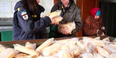 Запорізькі рятувальники доставили гуманітарку мешканцям Оріхівської громади, які страждають від ворожої агресії