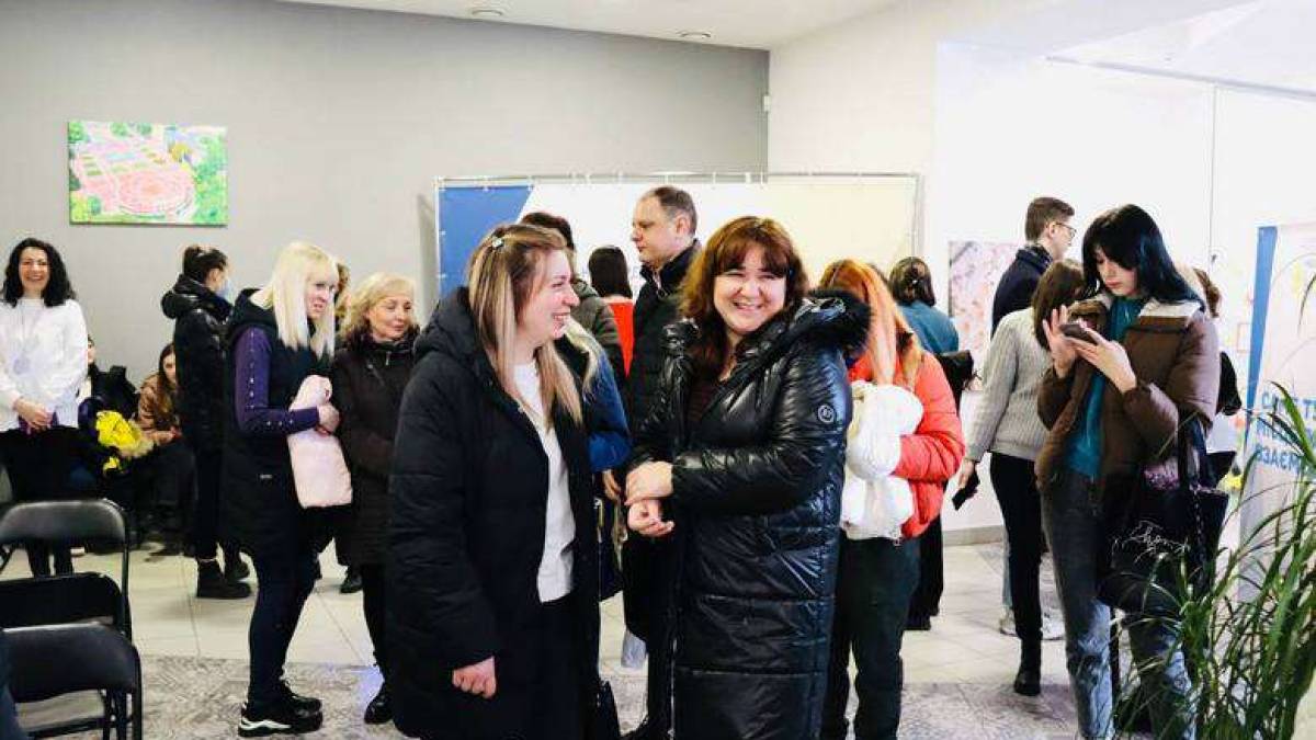 Центр допомоги мелітопольцям відкрився у Львові (фото)
