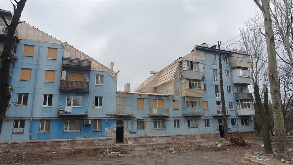 У Запоріжжі завершили консервацію зруйнованої під час ракетного обстрілу багатоповерхівки (фото)