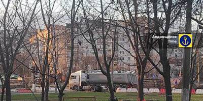 Окупанти масово везуть протитанкові  “зуби дракона” у бік Запорізької області