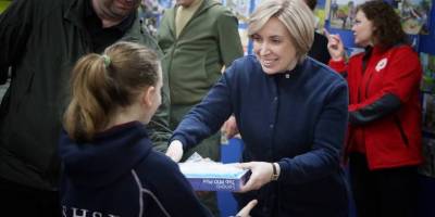 У Запоріжжі міністр з питань реінтеграції тимчасово окупованих територій відвідала дітей-переселенців