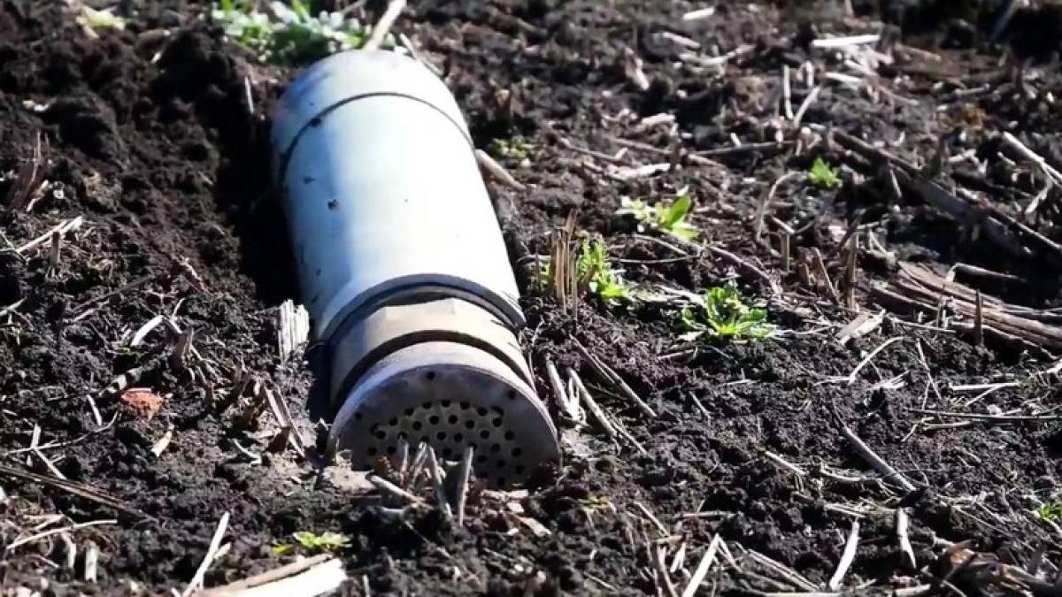 На Запоріжжі сапери ДСНС вилучили залишки снарядів від систем залпового вогню «Ураган» і «Смерч»