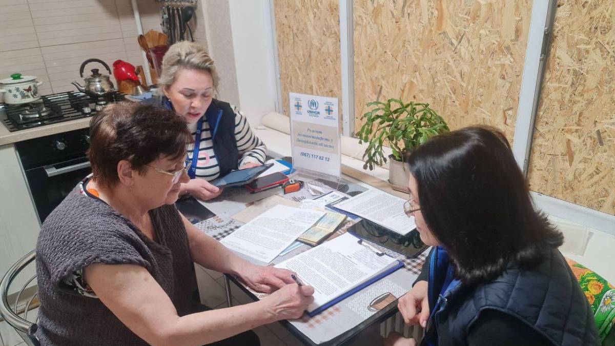 «Карітас» продовжує допомагати відновлювати домогосподарства