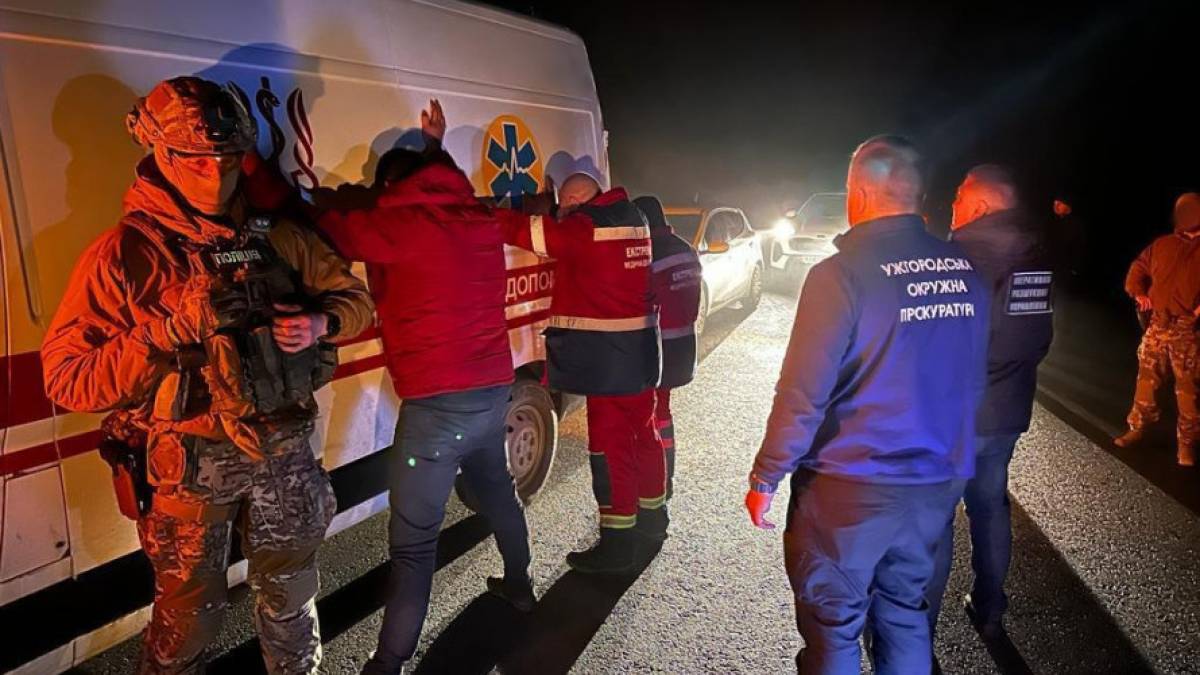 Житель Запорожья призывного возраста пытался выехать из Украины на машине «скорой помощи», фото