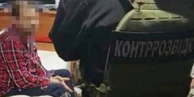 СБУ затримала ворожого інформатора, який фіксував наслідки російського ракетного удару по багатоповерхівці в Запоріжжі
