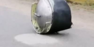 У Мелітополі уламки «влучної» ракети окупантів С-300 валяються посеред вулиці