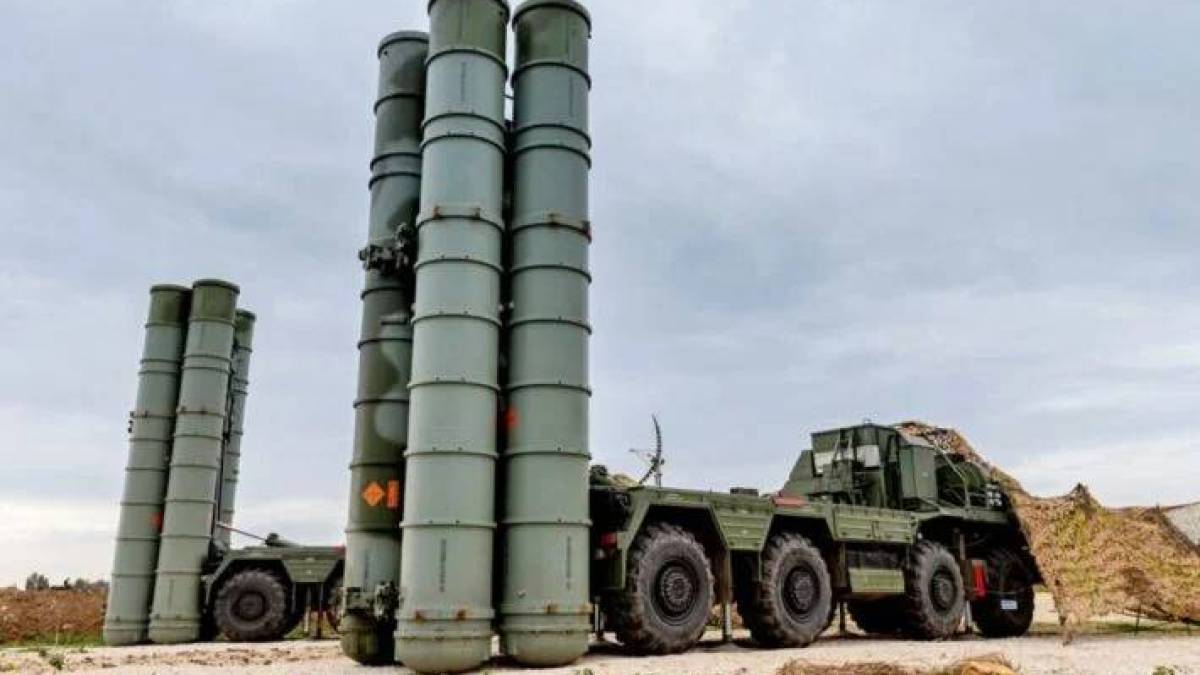 Окупанти вивезли до Криму частину комплексів С-300, з яких армія рф обстрілює Запоріжжя