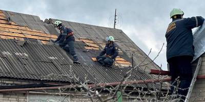 У Запоріжжі від нічного обстрілу пошкоджено 33 приватних будинки, 1 зруйновано повністю