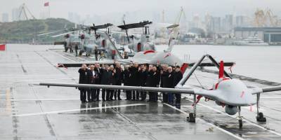 Туреччина ввела в експлуатацію свій найбільший військовий корабель: перший у світі носій безпілотників