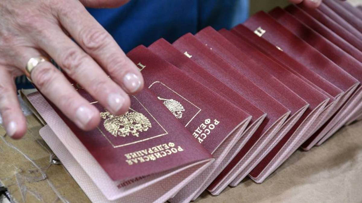 У Бердянську окупанти зібралися видавати російські паспорти дітям