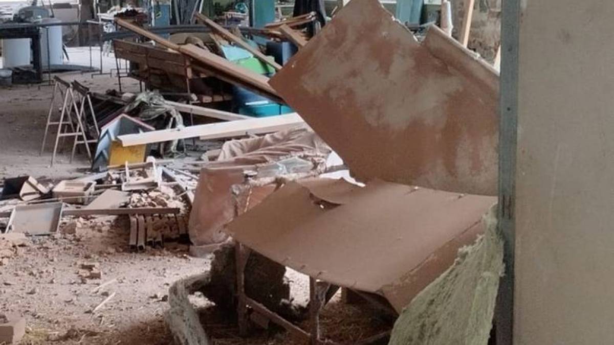 На Запоріжжі ворог продовжує обстрілювати населені пункти: правоохоронці афіксували 25 зруйнованих об’єктів (фото)