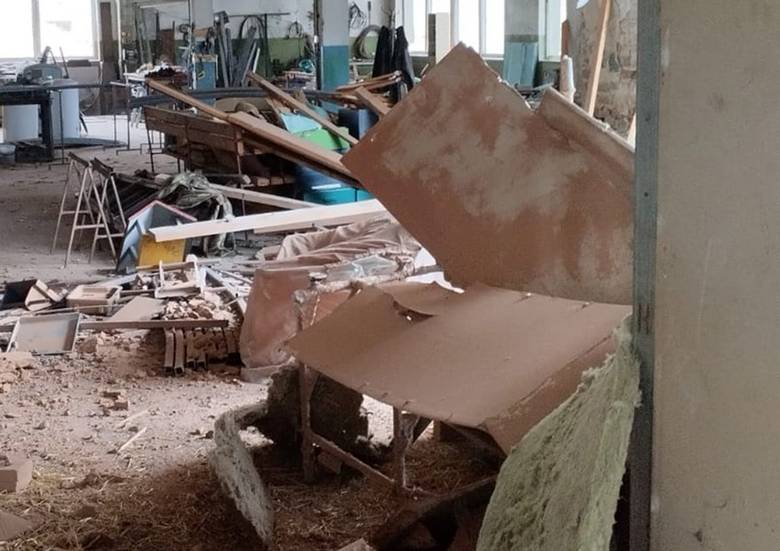 На Запоріжжі ворог продовжує обстрілювати населені пункти: правоохоронці афіксували 25 зруйнованих об’єктів (фото)
