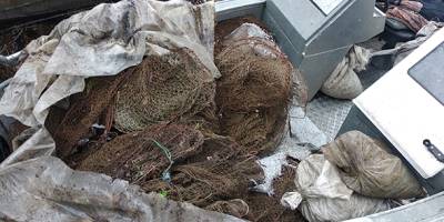 На узбережжі Каховського водосховища знайдено 272 заборонених знаряддя лову
