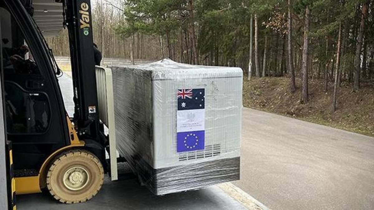 ЄС допоміг приставити в Україну 169 генераторів з Австралії