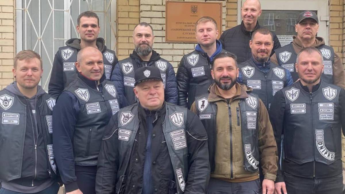 Байкери рятують життя запоріжцям