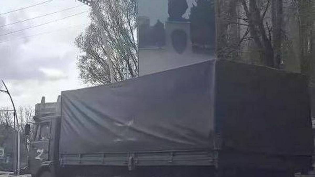 У Мелітополі окупанти заметушилися: помічено скупчення ворожої техніки у нижній частині міста