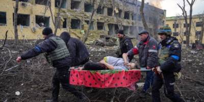 Знімок Євгена Малолєтки з Маріуполя переміг у World Press Photo 2023