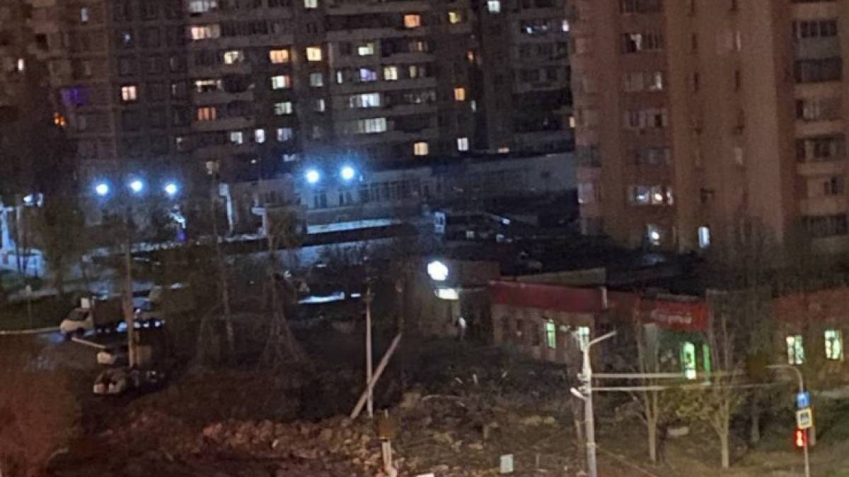 В Белгороде российский Су-34 «уронил» бомбу на город