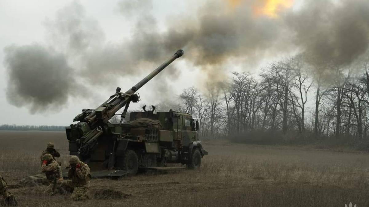 Загальні бойові втрати противника з 24.02.22 по 22.04.23 –  Генштаб ЗСУ: 185730 (+680) осіб, 2398 (+4) БПЛА, 289 (+4) засобів ППО, 2832 (+5) артсистеми