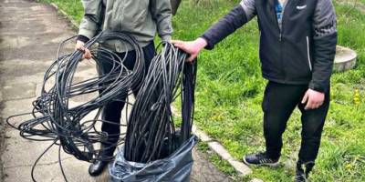 У Запоріжжі патрульні затримали чоловіків з великим підозрілим мішком