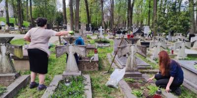 У Любліні українці провели прибирання могил воїнів УНР