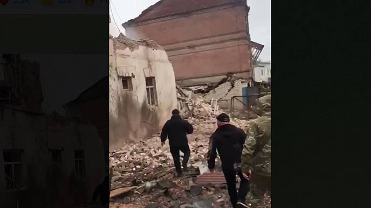 Росіяни вдарили по центру Куп’янська: під завалами люди