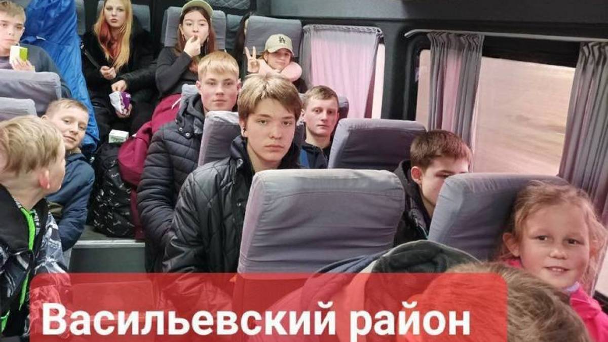 Із Запорізької області окупанти вивозять дітей (фото)