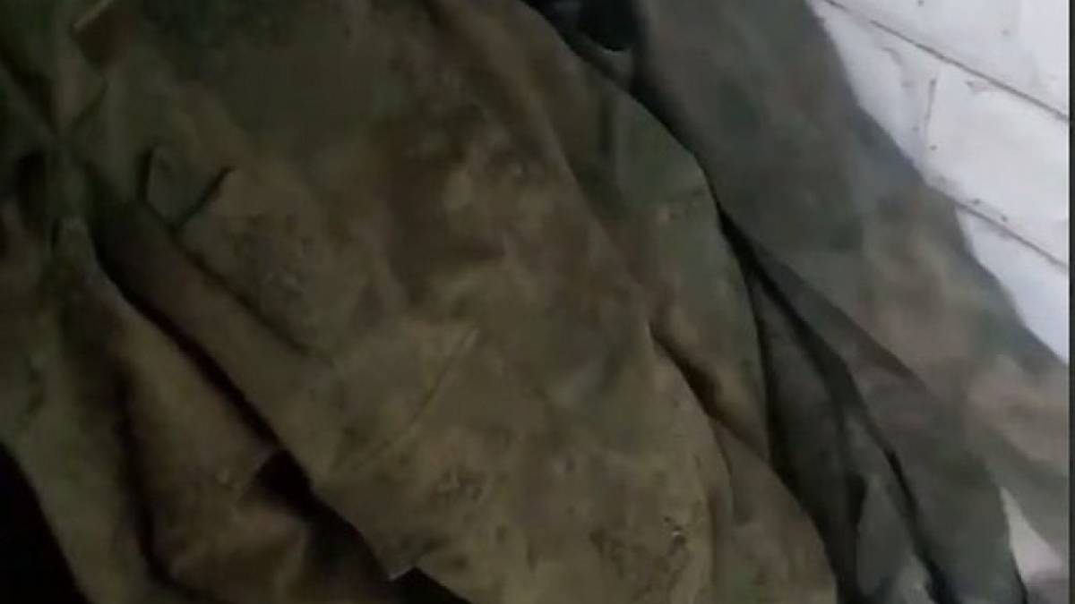 З деяких сіл на Запоріжжі окупанти біжать, кидаючи військову форму